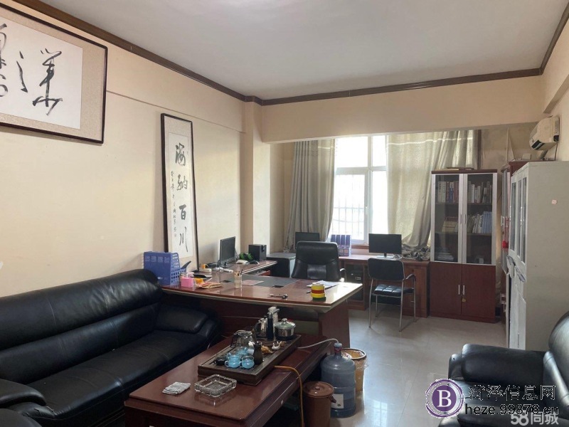 豪华办公室出租带办公家具